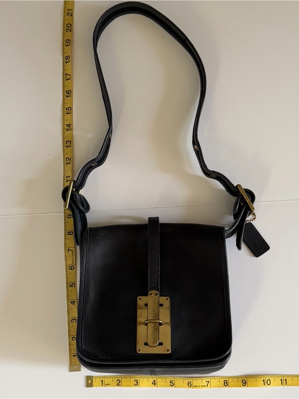 Vintage Coach Hasp Bag 9260 Black Leather Brass Bonnie Cashin Era 1970s - Picture 13 of 16